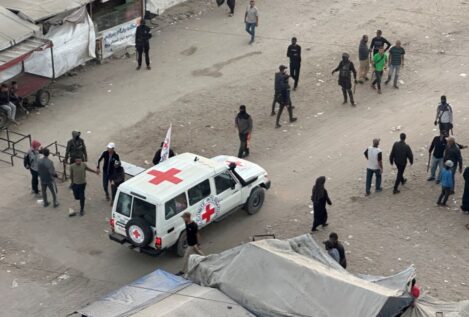 Hamás entrega a Israel los restos de dos rehenes israelíes