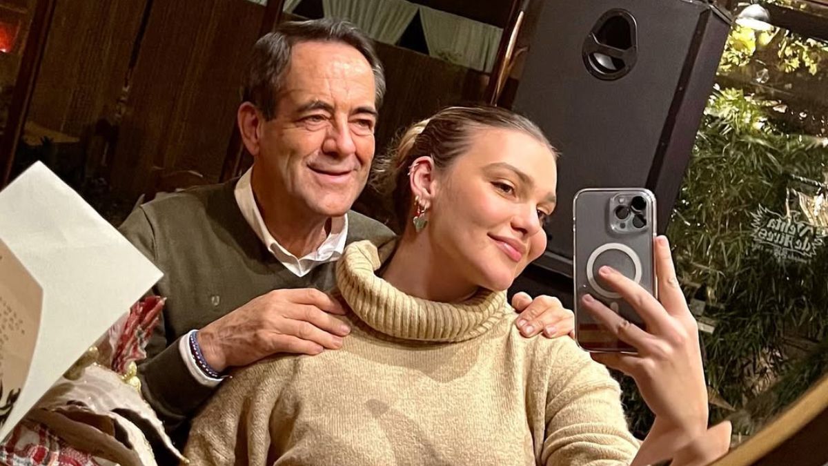 El día que José Bono adoptó a su hija Sofía en Chile: de su llegada a Barajas a su carrera actual