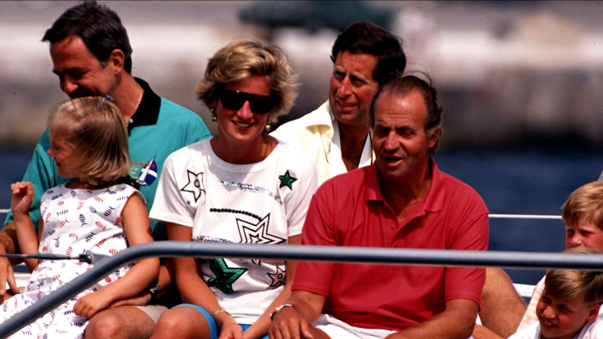 El Emérito niega su ‘affaire’ con Lady Di: «Era fría, taciturna y distante, salvo con los paparazzis»