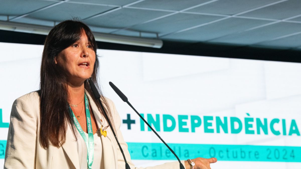 Junts activará este octubre su fundación Fundem La República con Borràs como líder