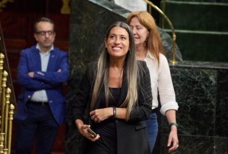 Moncloa cede ante Junts: municipios 'indepes' accederán a ayudas estatales al transporte