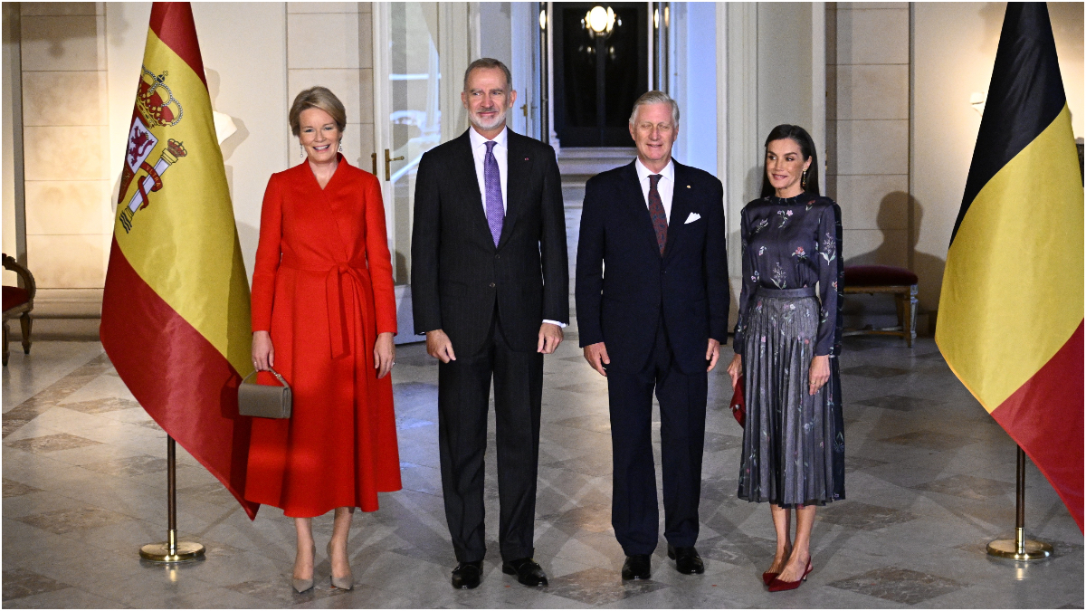Letizia rescata en Bruselas su ‘dos piezas’ de Armani que es floreado y perfecto para otoño