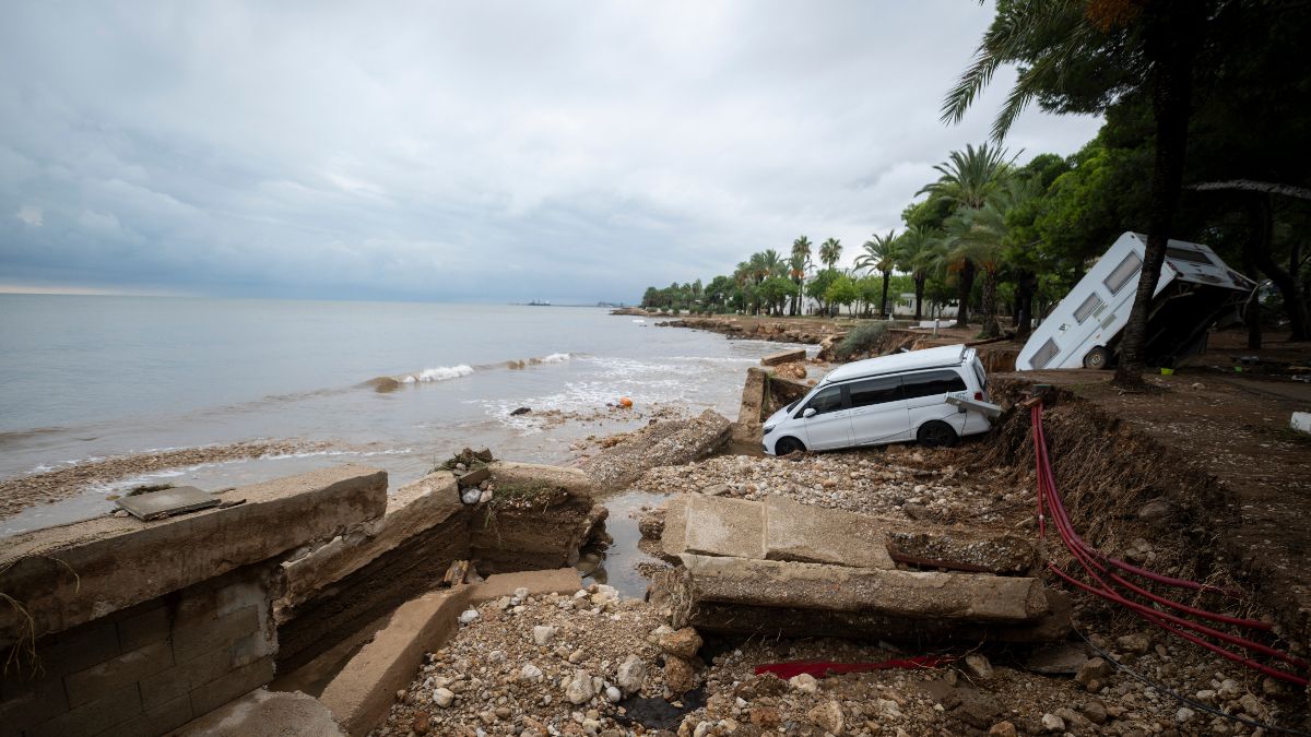 Cataluña mantiene la suspensión de clases en cuatro comarcas y anuncia ayudas por la dana