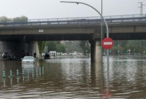 Las lluvias han originado un millar de incidencias y dos heridos en Andalucía