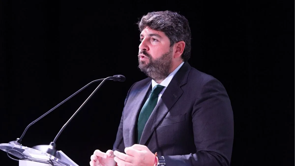 López Miras pide «prudencia» este viernes ante el aviso rojo por lluvias: «Hoy se espera lo peor»