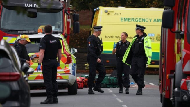 La Policía abate al presunto autor de un apuñalamiento en una sinagoga en Manchester