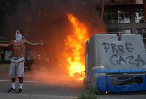 Disturbios y quema de contenedores en la marcha por Palestina en Barcelona