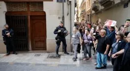 Una marcha acude hasta El Ventorro para denunciar la «negligencia» de Mazón en la dana