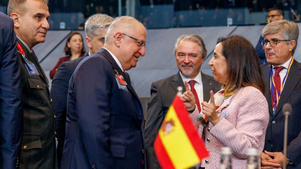 Robles se abre a que España gaste más del 2% en defensa en un futuro