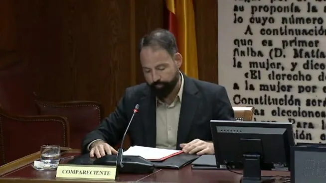 El exgerente del PSOE se niega a declarar en el Senado sobre la 'caja b' del partido