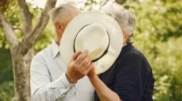 Mejor tarde que nunca: cómo el matrimonio en la tercera edad puede hacer bien a tu salud