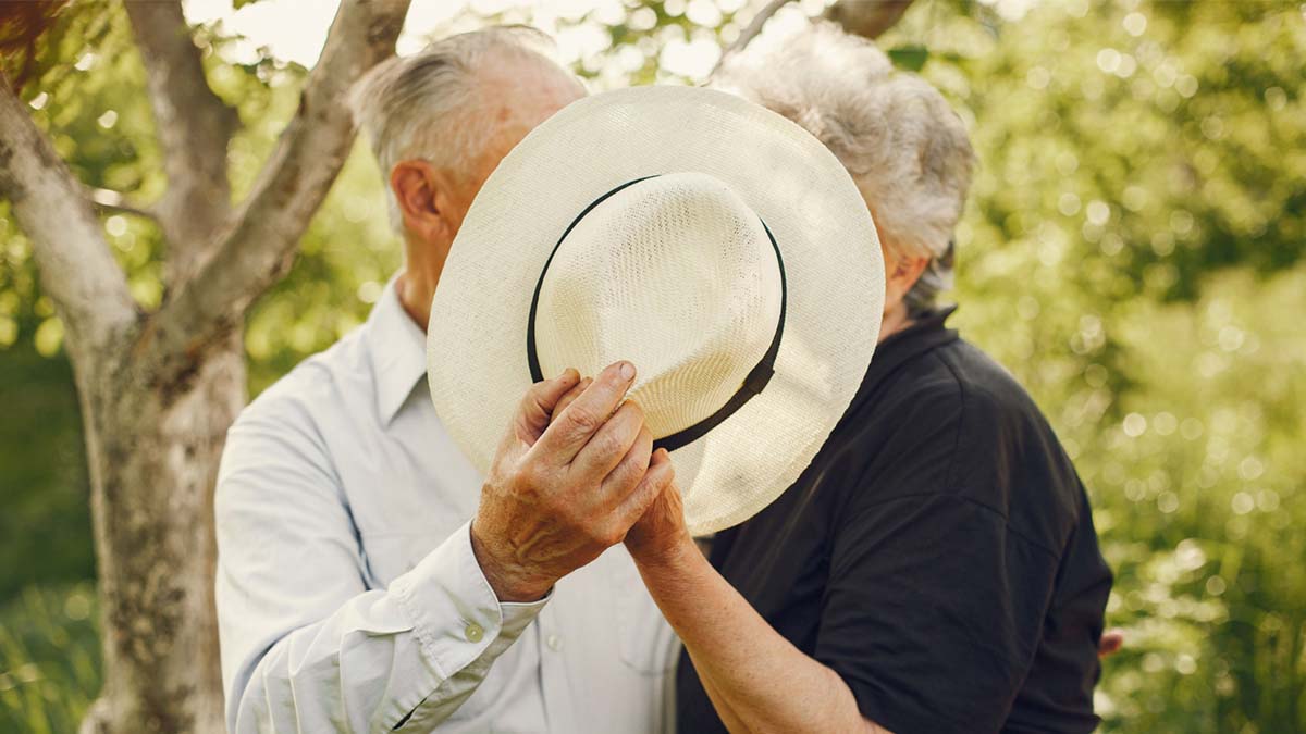 Mejor tarde que nunca: cómo el matrimonio en la tercera edad puede hacer bien a tu salud