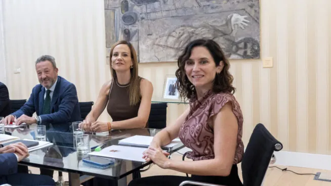 Vox dice que crece en el 'cinturón rojo' de Madrid y que amenaza la absoluta de Ayuso