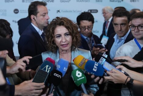 Montero asegura que «ninguna comunidad va a perder recursos» con la financiación singular