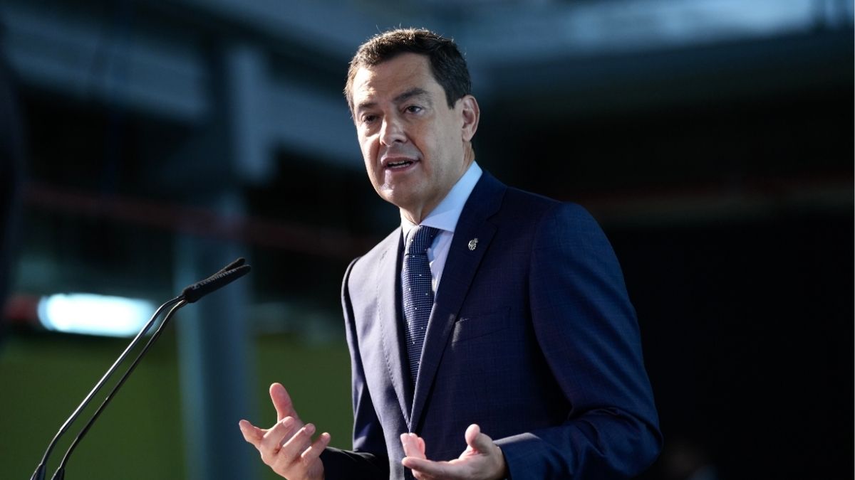 Moreno anuncia una reforma del Servicio Andaluz de Salud tras los fallos en los cribados