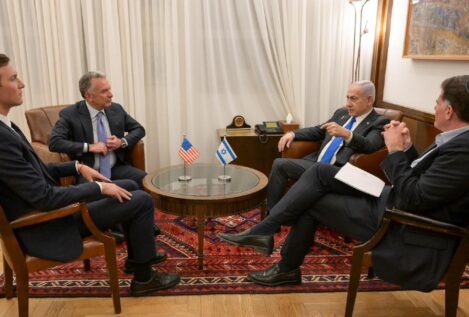 Netanyahu se reúne con los dos enviados de Trump antes de la reunión sobre el plan de Gaza