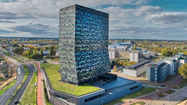 Las fábricas de coches europeas se quedan sin microchips por el conflicto EEUU-China