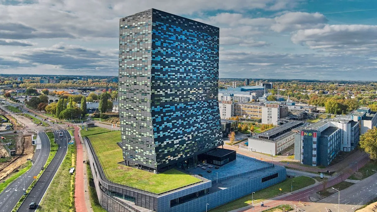 Las fábricas de coches europeas se quedan sin microchips por el conflicto EEUU-China