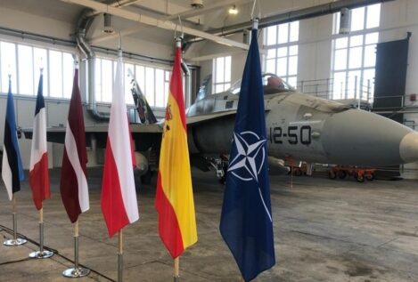 La OTAN despliega dos cazas españoles tras una incursión rusa en Lituania