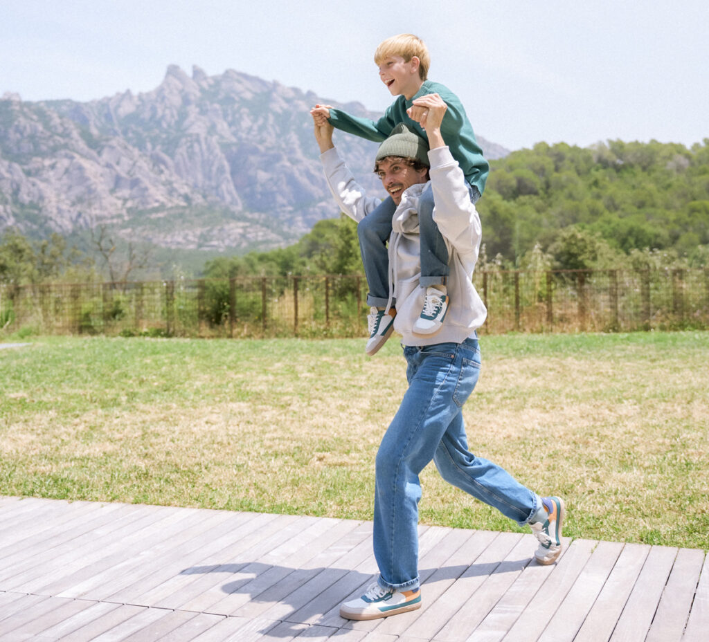 Los padres son los principales compradores de este tipo de calzado. (Fuente: Muris)
