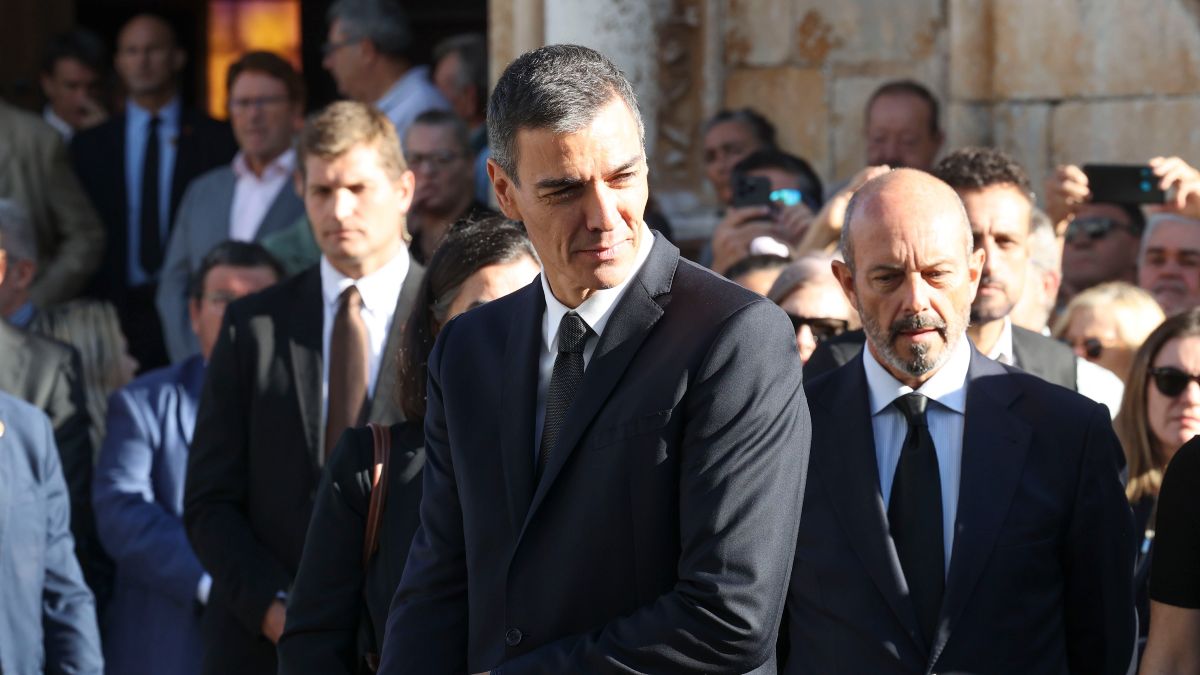 Sánchez, en el adiós a Vara: «Convirtió a Extremadura en una tierra de oportunidades»