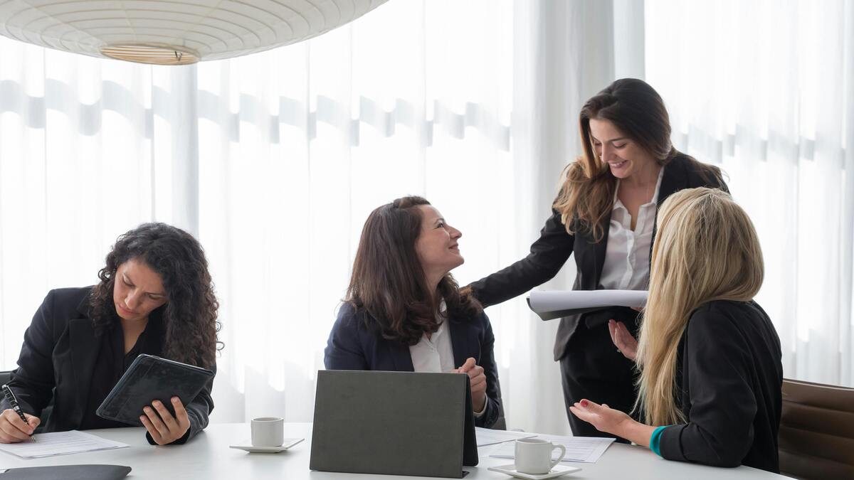 Tres de cada cuatro empleados de la Junta de Castilla y León son mujeres