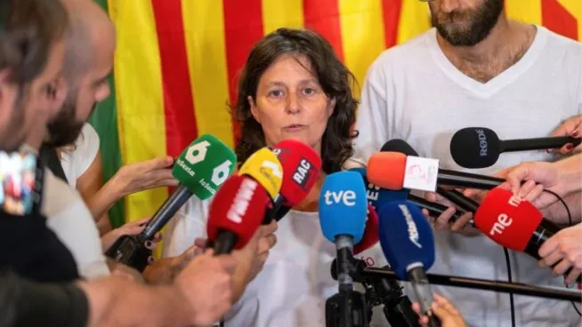 La líder de la CUP en el Parlament anuncia acciones legales por su «secuestro» en Israel