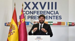 El PP ganaría en Murcia y Vox superaría al PSOE por primera vez, según el CIS autonómico