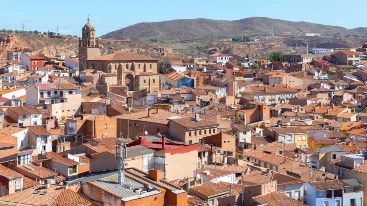 Arnedo: el pueblo con cuevas rojizas y dulces tradicionales en el corazón de La Rioja