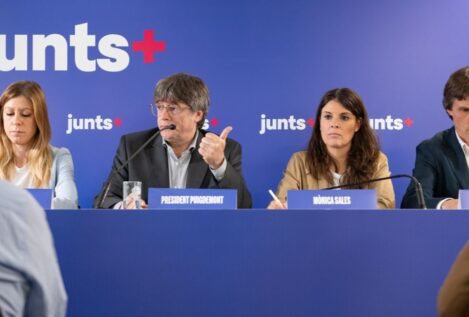 Puigdemont y la cúpula de Junts empiezan la reunión para decidir si rompen con el PSOE