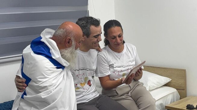 Hamás entrega todos los rehenes vivos a Israel tras más de dos años de cautiverio