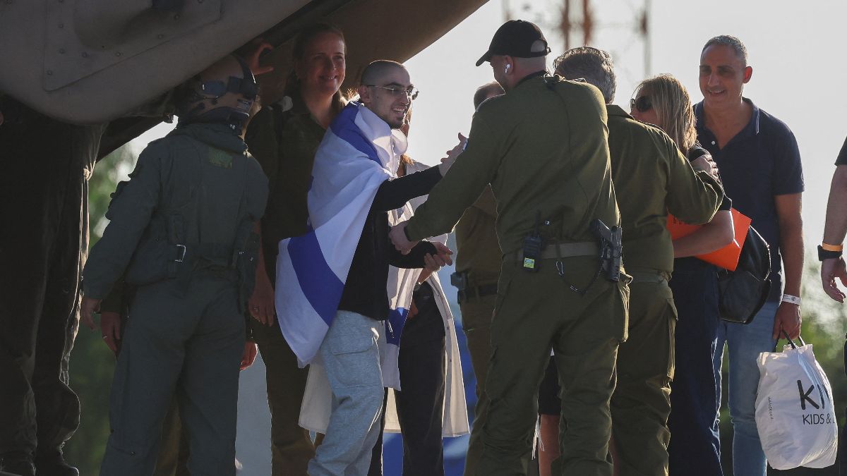 Israel acusa a Hamás de violar el acuerdo con la entrega de solo cuatro cadáveres