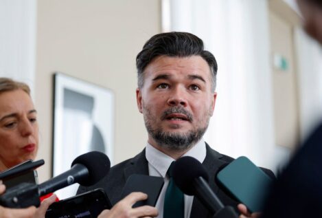 Rufián carga contra el rey Juan Carlos: «Que devuelva lo robado y se vaya al asilo»