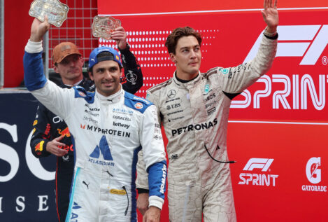 Verstappen aprovecha el fiasco de McLaren y Sainz logra otro podio en la 'sprint' de Austin