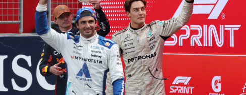 Verstappen aprovecha el fiasco de McLaren y Sainz logra otro podio en la 'sprint' de Austin