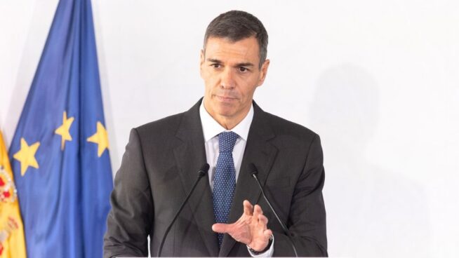 Sánchez exige a cuatro autonomías garantizar el derecho al aborto en la sanidad pública