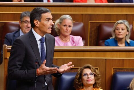 Sánchez afirma presidir un Gobierno decente frente a la acusación de corrupción de Feijóo