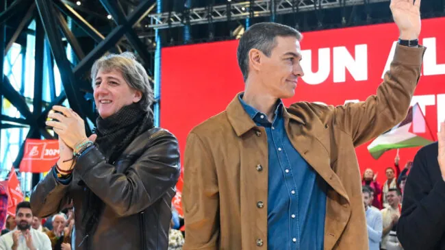 El candidato del PSOE en Castilla y León contrató a su hermana en la alcaldía de Soria