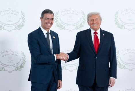 Sánchez y Trump se encuentran en Egipto tras la sugerencia de expulsar a España de la OTAN