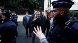 Nicolas Sarkozy entra en prisión para cumplir una pena de cinco años por financiación ilegal