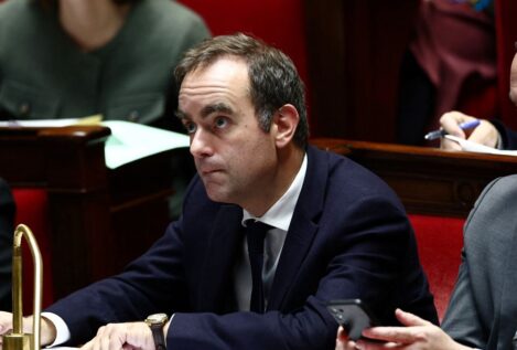 Lecornu propone suspender temporalmente la reforma de las pensiones en Francia