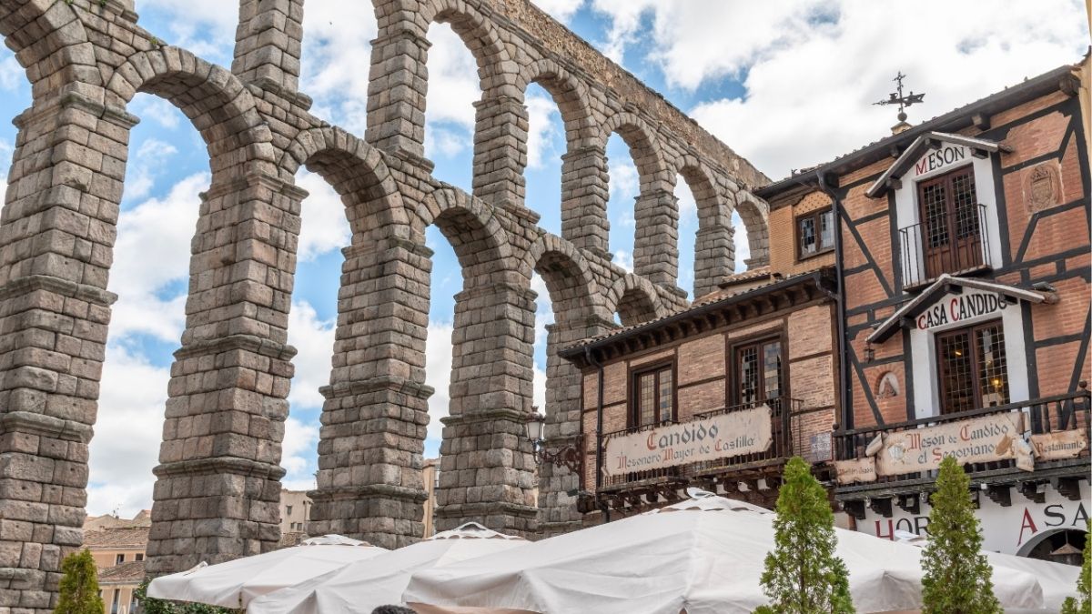 Segovia tiene reserva de agua potable para un mes y prohíben regar parques y jardines