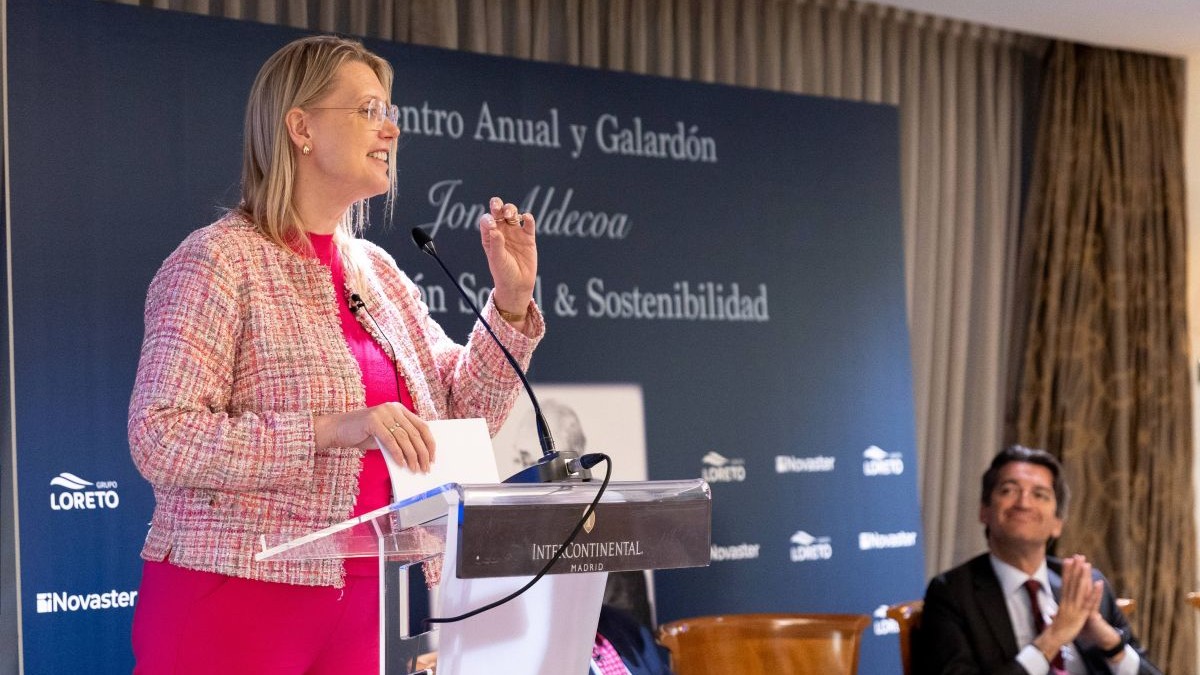 La presidenta de Eiopa aboga por la inscripción automática para sostener las pensiones
