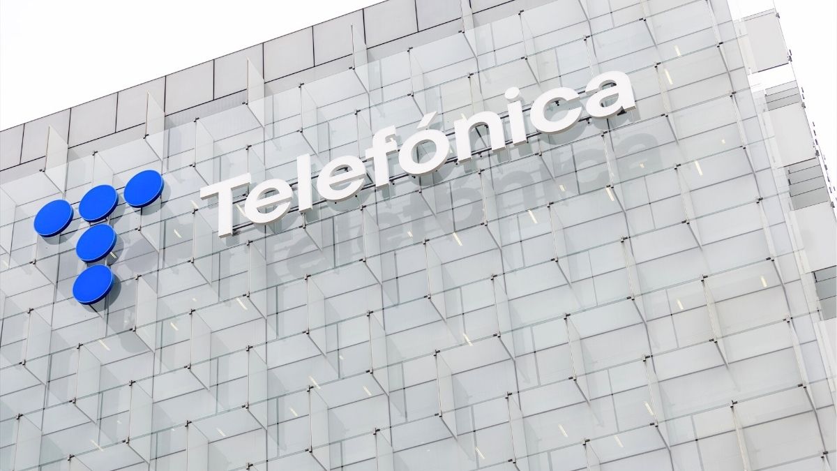 Telefónica estudia un recorte de plantilla en plena revisión estratégica