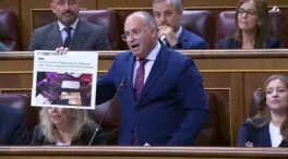 Feijóo denuncia que en el Gobierno y el PSOE «corren los billetes como en un prostíbulo»
