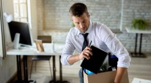 'Un tío legal', abogado: «Si tu empresa se demora en el pago del salario, debe abonar un 10%»