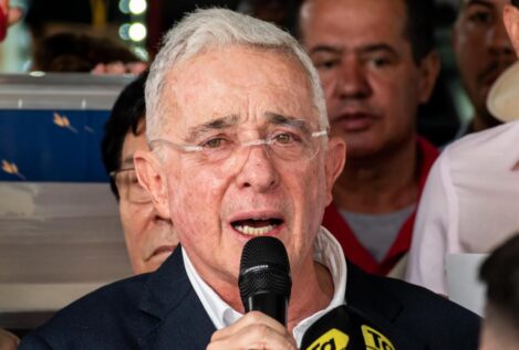 La Justicia colombiana absuelve al expresidente Uribe por soborno de testigos