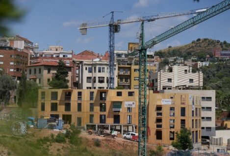 Barcelona suma menos viviendas de alquiler en un año que en un trimestre antes del control