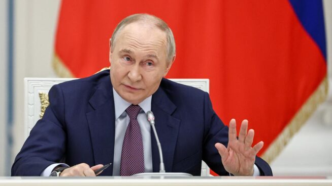 Putin califica de «acto inamistoso» las sanciones de EEUU contra las petroleras rusas