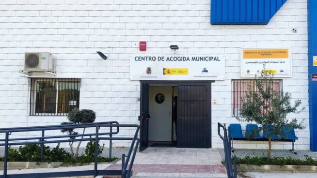 Jaén abre los albergues tras el colapso de recursos por la llegada masiva de temporeros
